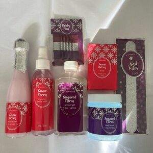Lot of 7 items - Snow Berry and Sugared Citrus Bath Set holiday gift